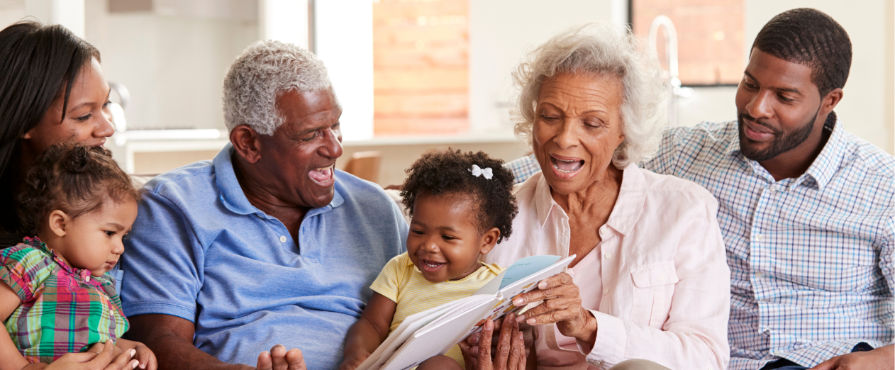 Practicing reminiscence therapy with grandparents